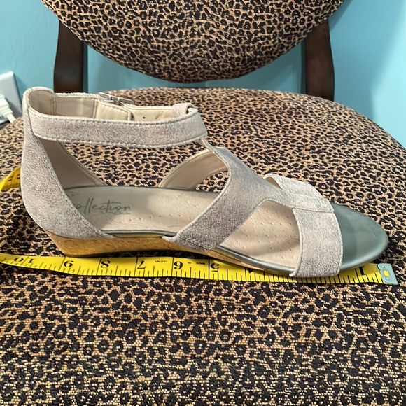 Clarks abigail lily pewter size 7M - Picture 10 of 10